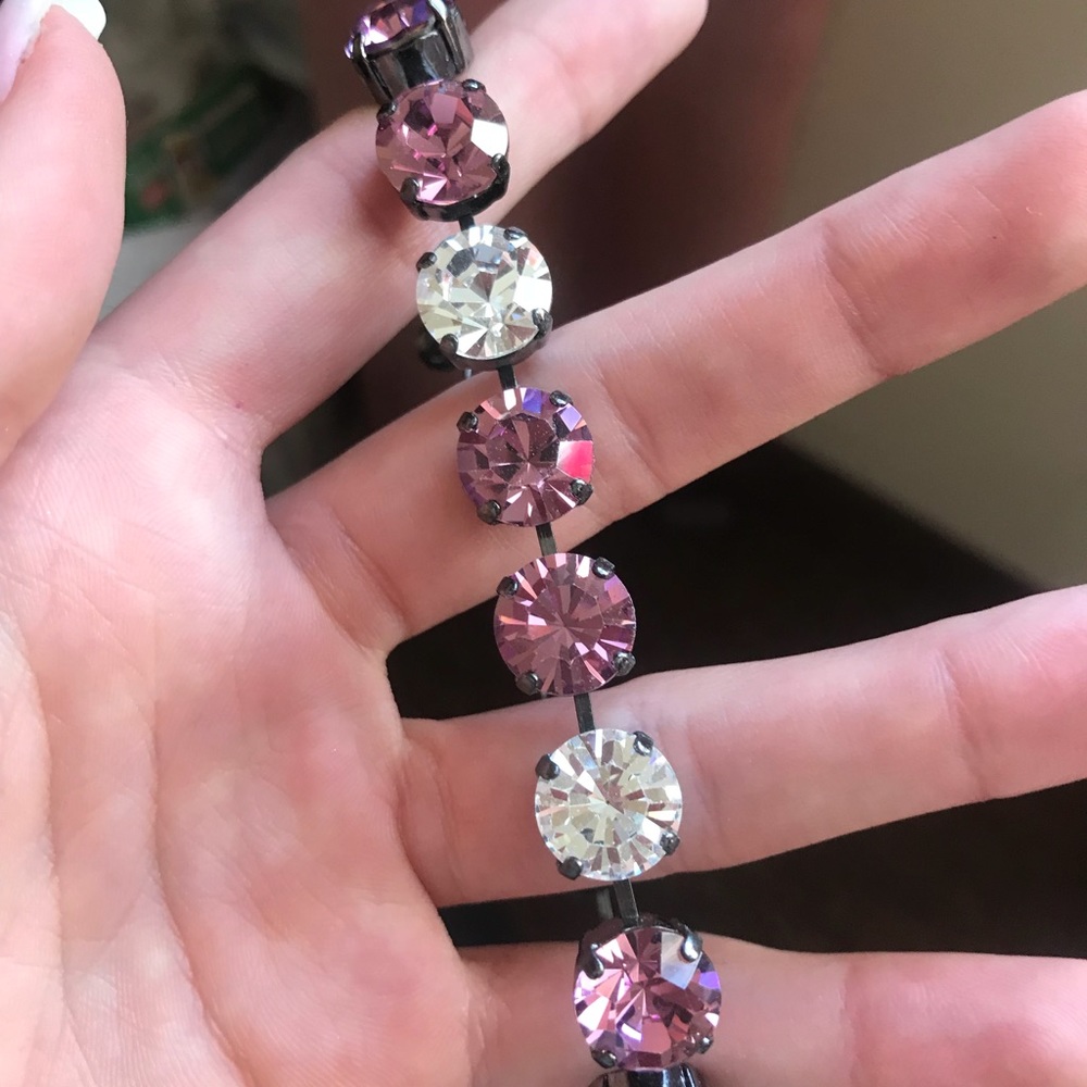 Cushion cut bracelet